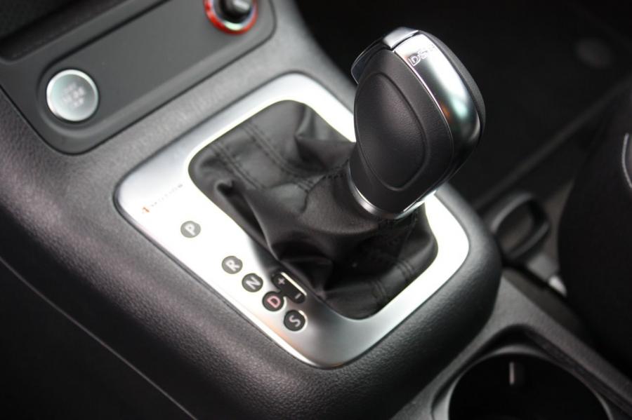 Volkswagen Tiguan 2011 года  (фото 122 из 146)